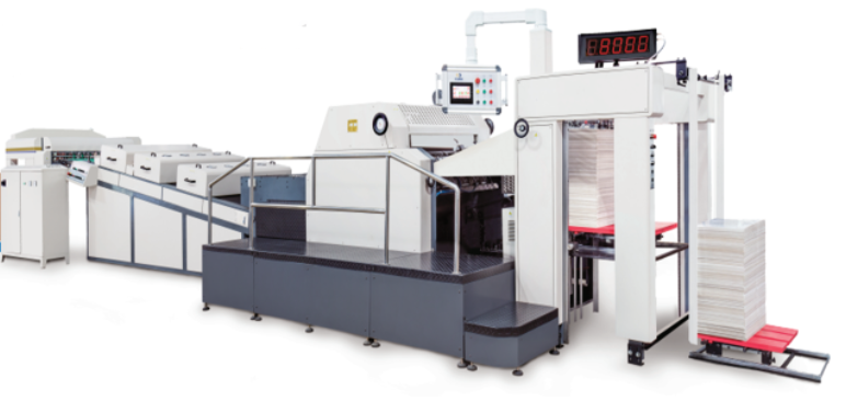 Film UV varnishing machine